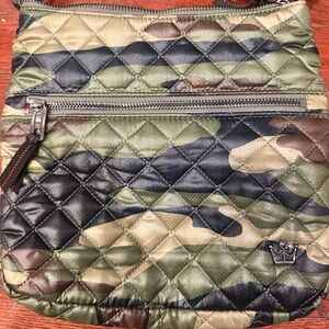 Oliver Thomas cross body bag never used